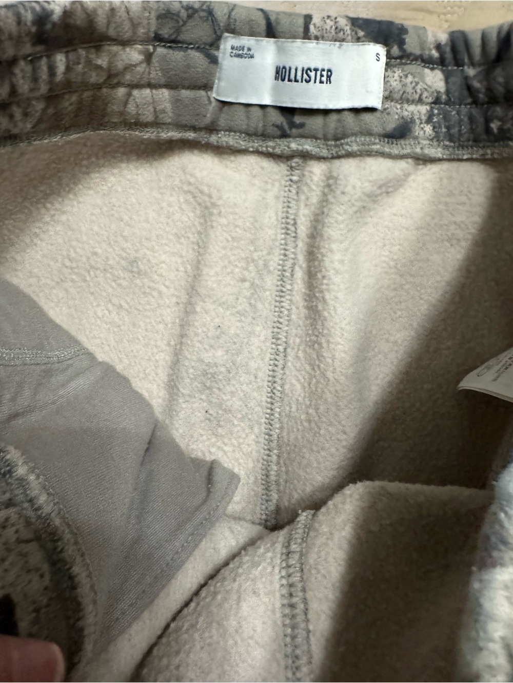 Hollister Camo Tree Print Drawstring Shorts Small - Picture 7 of 7